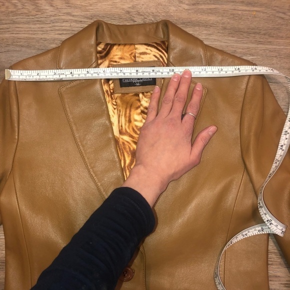 Frederic Castet Paris Tan Leather Blazer Tiger Print Lining Button Down 55 Small - Picture 4 of 7
